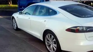Tesla Model S 85D - Autopilot - first day