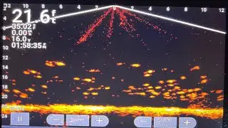 Early Ice Fishing at Lake Minnetonka(Seton) with Garmin Livescope