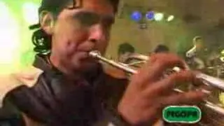 La Nueva Estrella -- Quien cura y El embrujo