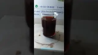 Distillation oil bleaching