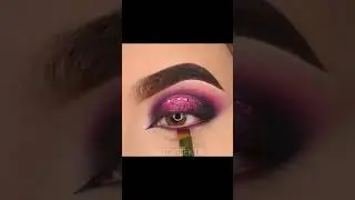 Love this red eyes makeup!@batgirlekta Created it with our #gemstonepalette Shadow Palette(REALITY)