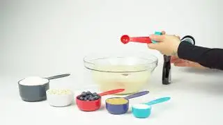 Measuring spoons & cups - Cuill&egrave;res et tasses &agrave; mesurer - Blue