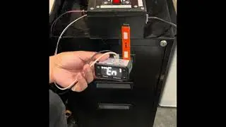 How to program a Dixell XR-02  Electronic Refrigeration Controller with a Dixell memory stick 