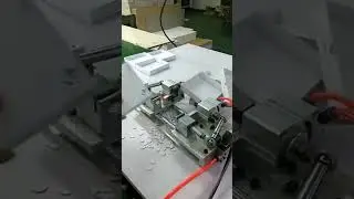 Semi-circle hole puncher