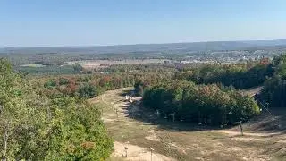 #skybridge #hillside #fallcolors a view from sky bridge in Boyne Mountain.