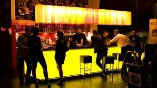 ♬ Busy Bar Ambiance - Talk and Music