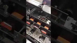 Electronic product blister tray horizontal cartoning machine headphone encasing equipment