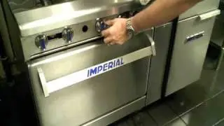 Imperial Range IR6 Range with Oven Demo at ACityDiscount