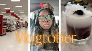 Making a Halloween Drink using Dry Ice + Attempting a Pinterest Dinner Recipe ! | Vlogtober Day 9