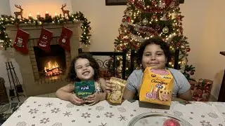 experimentando panetone fini de natal biscoito (valeu natalinaaa😂)