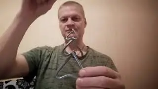 Mini Christmas tree made from 3 nails