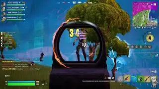 Play Fortnite use Blue Heavy Shotgun