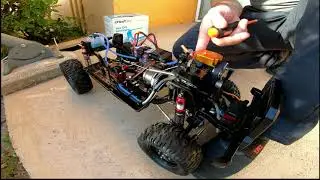 Double-E Defender Truck with Toyan FS-S100 Engine Build (First Run)