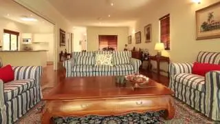 207A Carmody Road   St Lucia (4067)