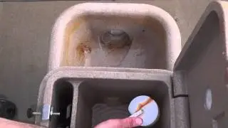 Classic Equine by Ritchie How-To: Clean the Autofount waterer