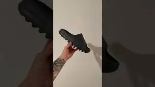 Yeezy Slide Slate Grey #yeezy #yeezyday #adidas #kanyewest #shoes #sneaker #sneakers #shorts