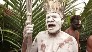 TRAS LOS PASOS DE ROCKEFELLER. Tribu Asmat - Papúa Occidental. Paco Acedo