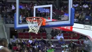 Ben Gordon awesome dunk bank shot vs Bucks (Apr 8, 2011)