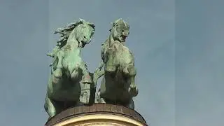 Pan flute, Budapest, Guzzi cali2 Oldtimer Tour trough seven countrys, Emanuel Hebeisen   Okt 2022