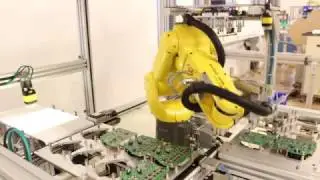 Simplimatic&reg; Robotic Automation Cell - Electronic Pallet Transfer