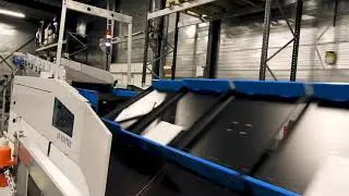 Equinox LR-sorter with automatic infeed - Parcel sorter