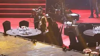 180125서울가요대상 아이유 최고앨범상 수상 직캠 (레드벨벳 예리와 친목) by Box