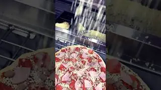 Large Meatzza pizza #meatlovers #pizza #yt