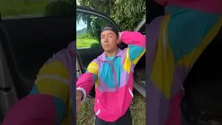 English or Spanish? 🤨