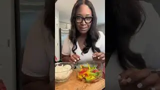 SIZZLIN&rsquo; Chicken Fajitas at Home!