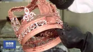 1976: The Faking of the Crown Jewels | Look Stranger | BBC Archive