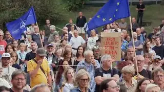 Protesters in Prague remember 1968 Soviet invasion, show support for Ukraine