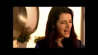 Nigella Bites: Home Alone (S01E04)