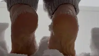 Join me during today&rsquo;s snowstorm this morning ❄️☃️🥶 #snowasmr #asmr #asmrtriggers #feet 