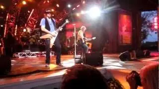 Slippery When Wet - Wanted Dead or Alive - Epcot 2012
