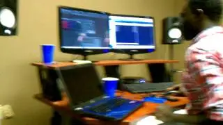 JGarvi in the studio with KE OnTheTrack