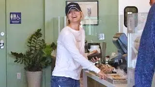 Kaley Cuoco Picks Up A Smoothie And Goes House Hunting