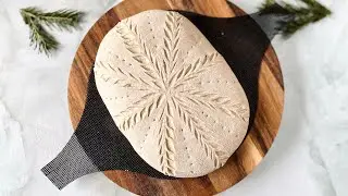 Sourdough bread scoring tutorial & recipe in the description below