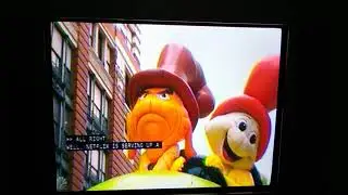 Sam and Guy from Green Eggs and Ham on Netflix 93th Thanksgiving parade