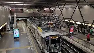 Antwerpen: Meir. Trams on routes 5, 9