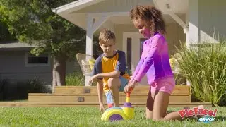 Hasbro Pie Face Splash Game: push your luck&hellip; and get SPLASHED!