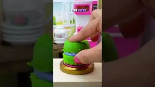 💚 Hulk Smash Cake! (Powerfully Delicious! 💪🎂)