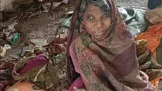  &ldquo;Street Poor People Help &ndash; Garib Ko Khana Dete Hue Heart Touching Reaction&rdquo; #shorts #poorpeople #yt
