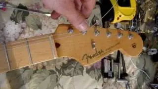 Fender Locking Tuner Instruction Demo