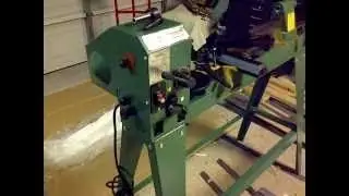 12'' X 33-3/8'' Wood Lathe With Reversible Head 01