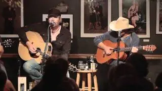 Toby Keith - I Love This Bar (Live @ Bluebird Cafe)