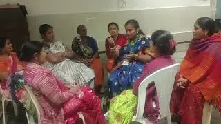 धन्यवाद सिखाते हुवे लोकल लोगोंको नागपुर में 