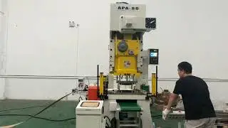 Integrated Stamping Line for Disc Production: Decoiler, Straightener, Servo Feeder, Press & Die