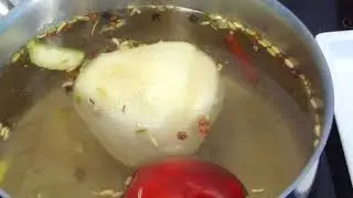 Pocher des fruits au sirop