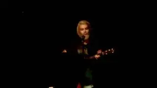 Simon Neil - The Captain (live Great Scott 9-13-10)