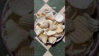 Aaj chips ho jaye ☺️ #food #papad #chips #homecuisine #cooking  #shortsfeed #shorts #viral